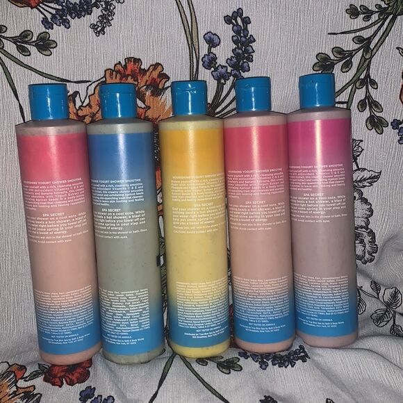 True Blue Spa Nourishing Yogurt Shower Smoothie - Picture 4 of 4